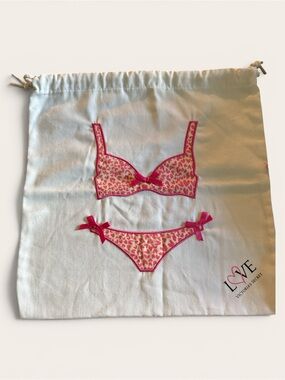 Victoria's Secret Cream Drawstring Pouch with Pink Leopard Appliqué